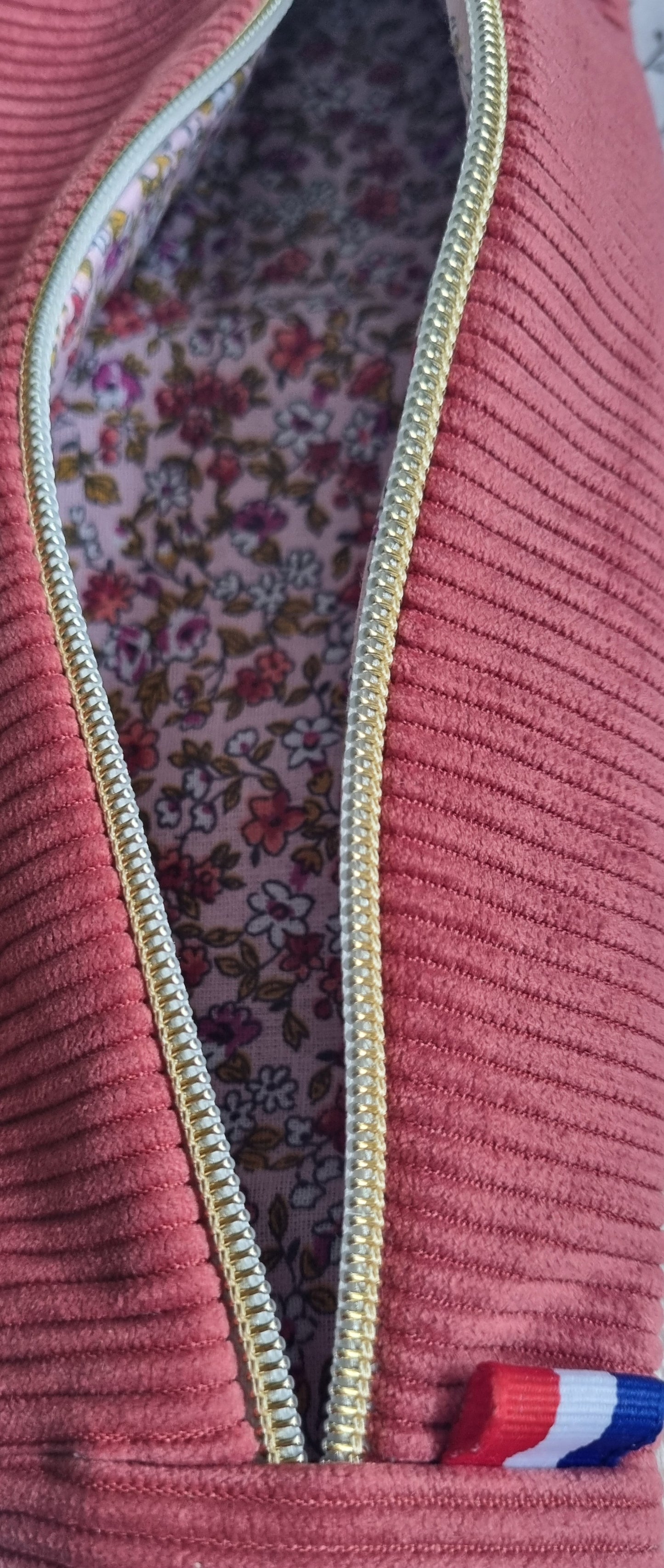 Banane velours côtelé rose foncé
