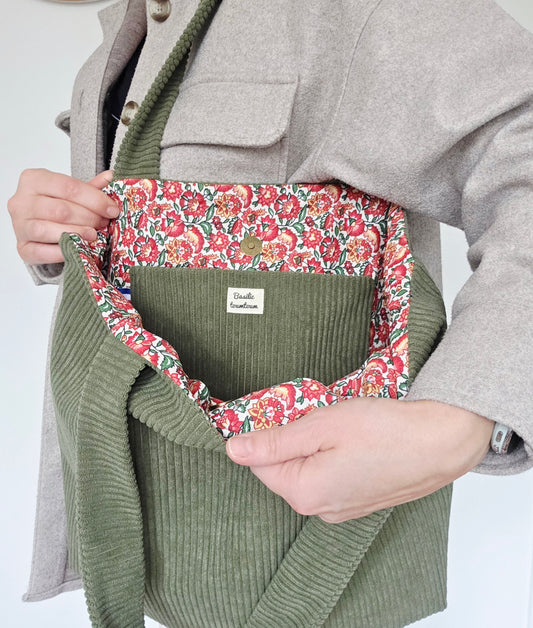 Sac cabas velours côtelé vert mousse