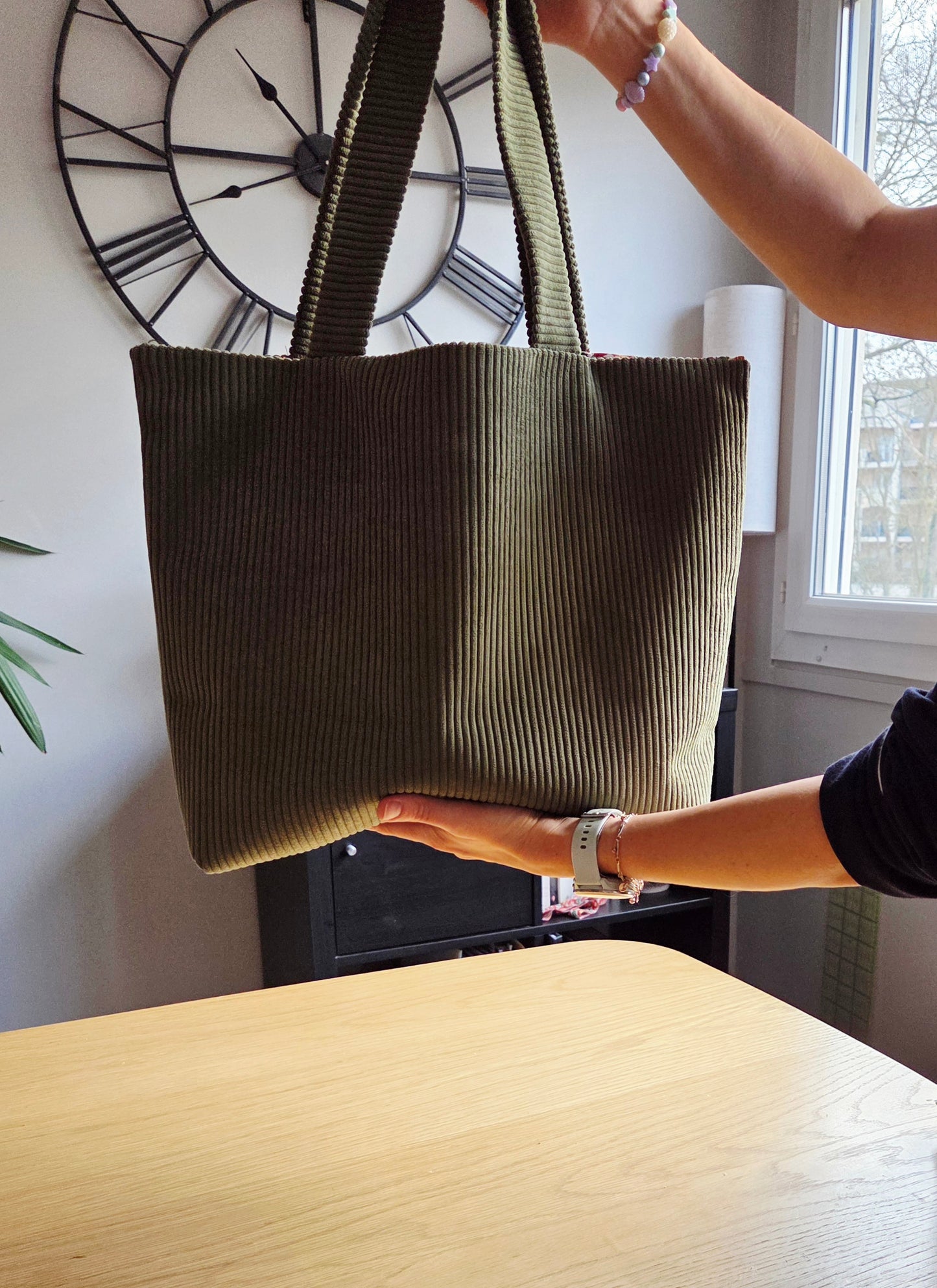 Sac cabas velours côtelé vert mousse